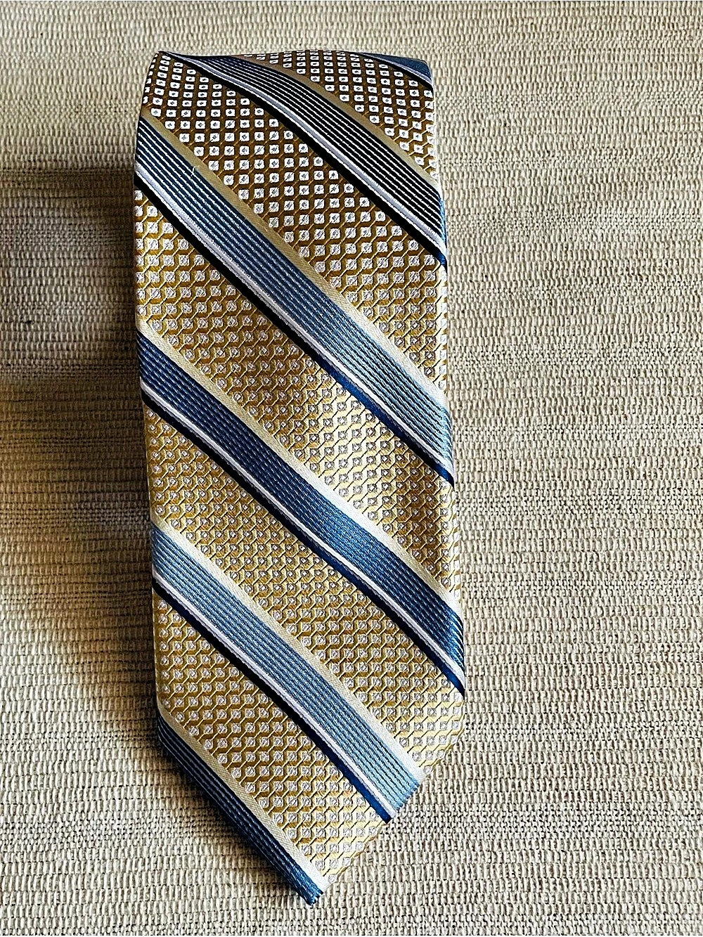 Pronto Uomo Couture Men's Geometric Tie Gold & Blue Like New/ Unused 63x3.1/2 in